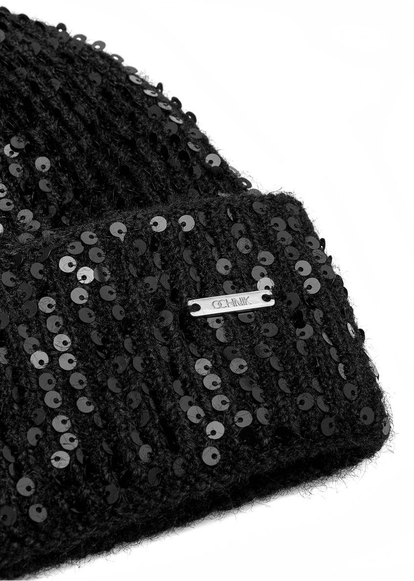 Czarna czapka damska z wełną CZADT-0203-99(Z25)