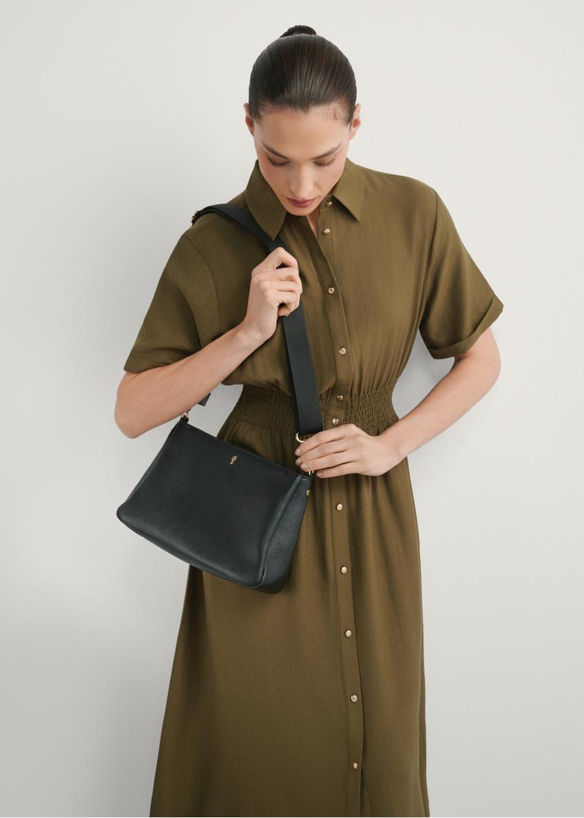 Czarna skórzana listonoszka damska TORES-1214-9I(W26)