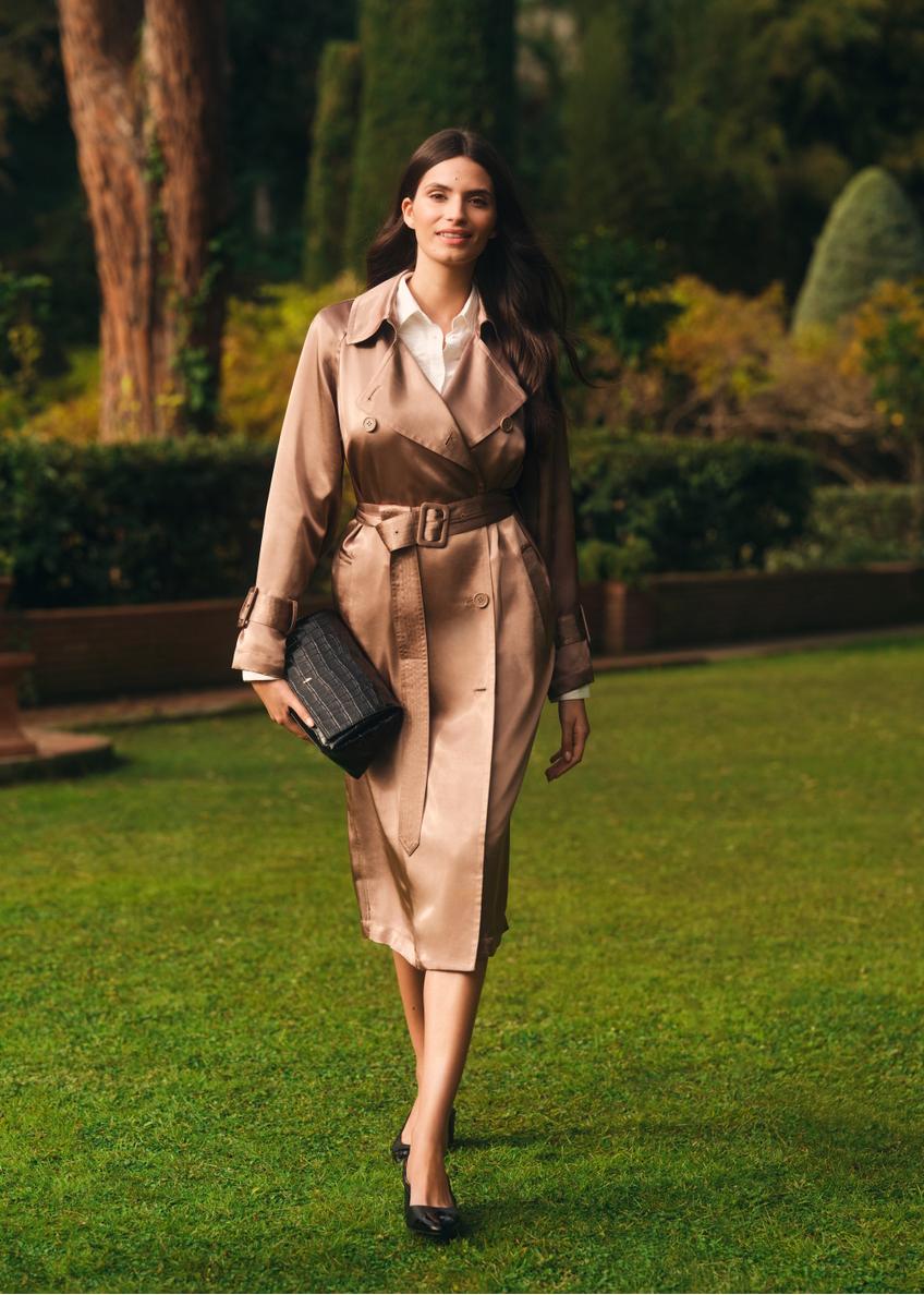 Lekki płaszcz damski z wiskozy KURDT-0650-1K(W26)