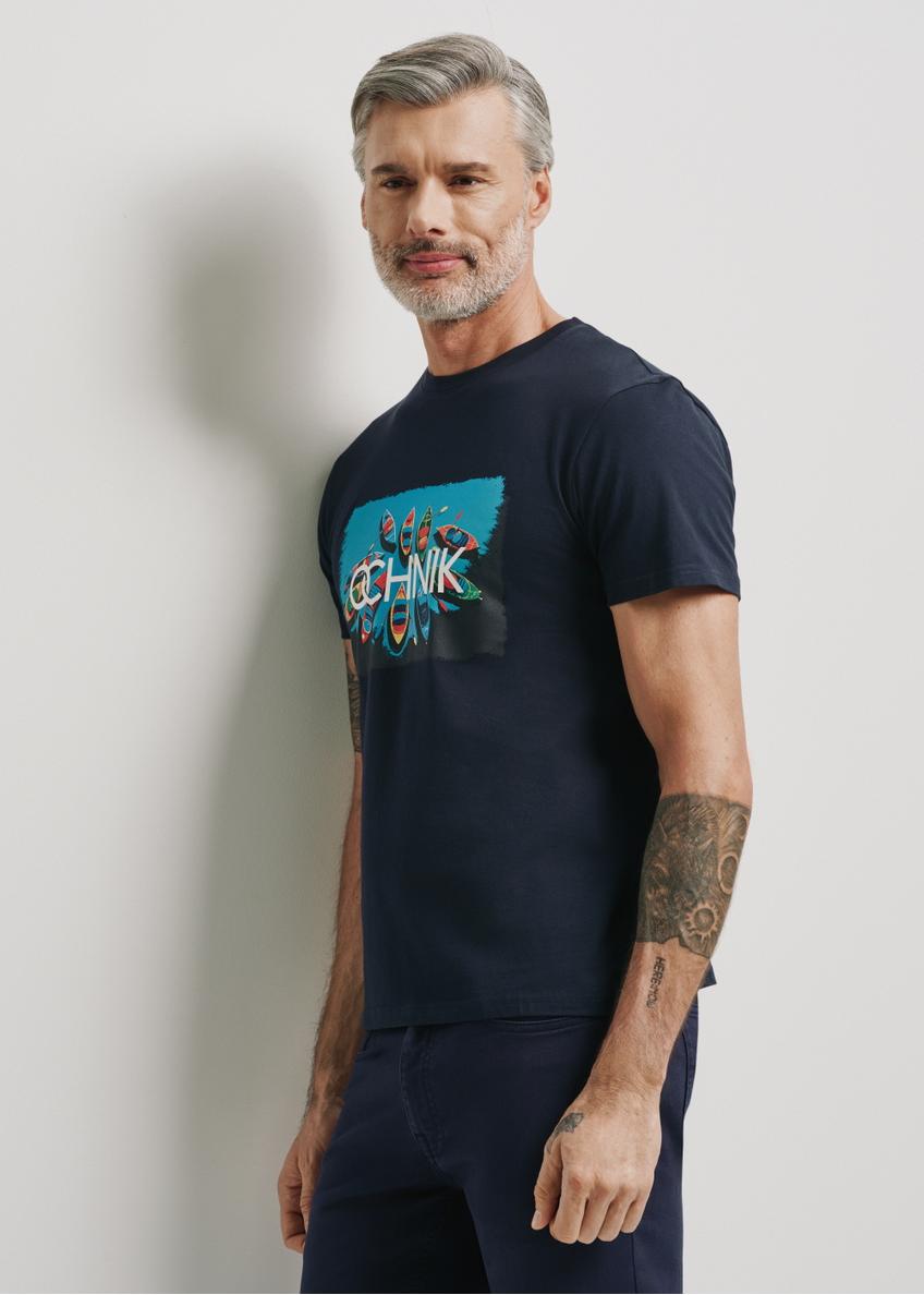 Granatowy T-shirt z kolorowym printem męski TSHMT-0105-69(W24)