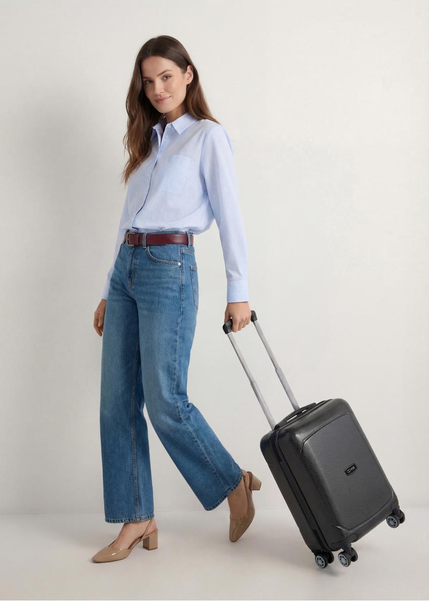 Walizka mała na kółkach WALPC-0014-99-19(W26)