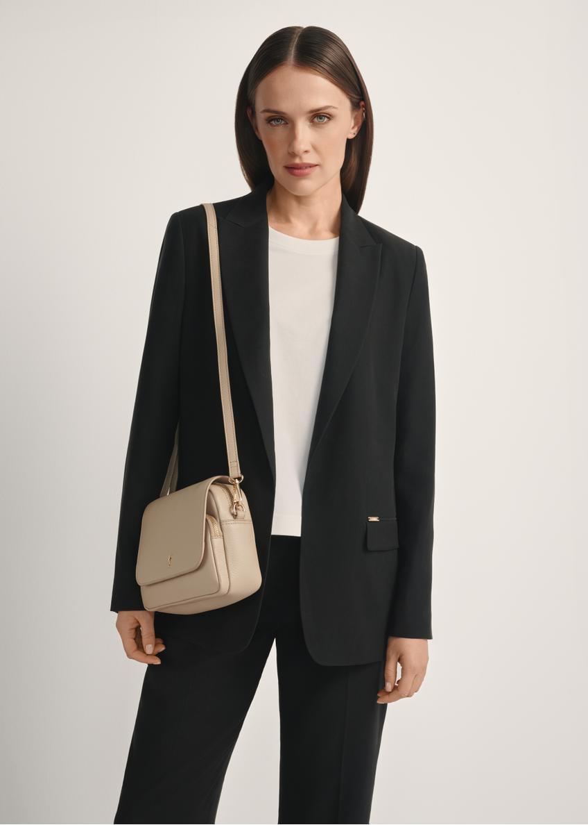 Beżowa skórzana torebka listonoszka damska TORES-0958E-1B(W26)