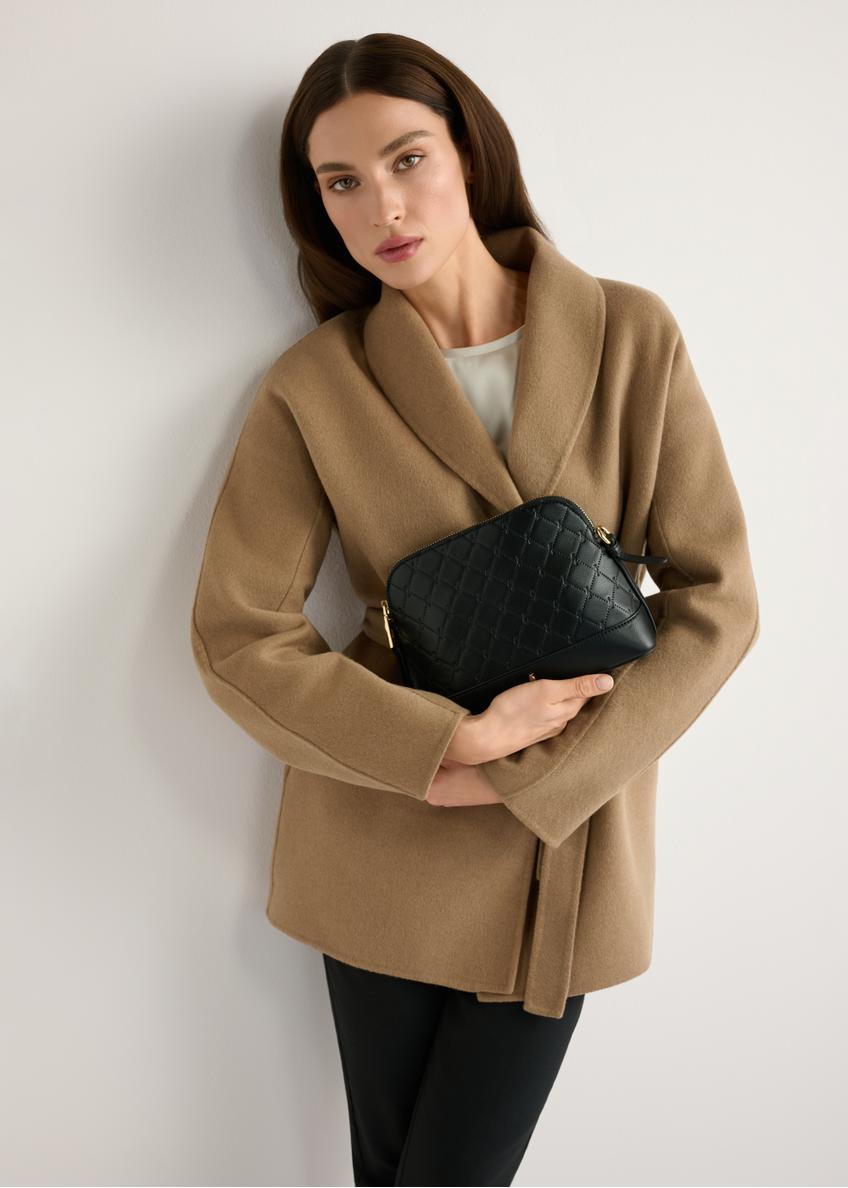 Czarna torebka damska z monogramem TOREC-1180-9P(W26)