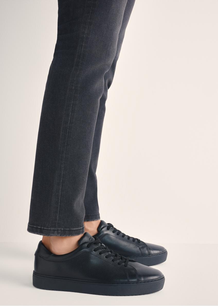 Czarne skórzane buty sportowe BUTYM-0503-99(Z25)