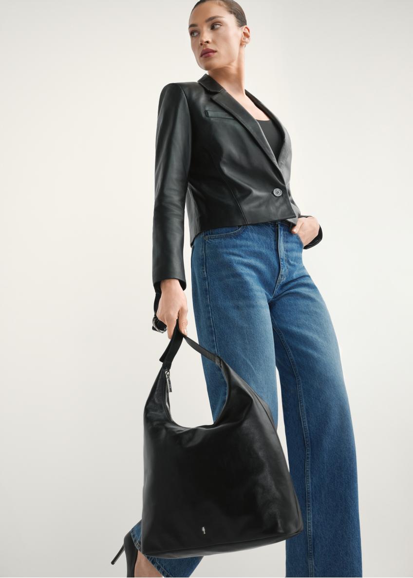 Czarna duża skórzana torebka damska TORES-1225-99(W26)