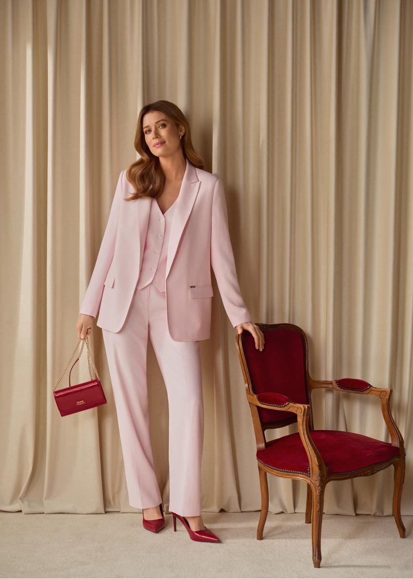 Jasnoróżowe eleganckie spodnie damskie SPODT-0106A-5A(W26)