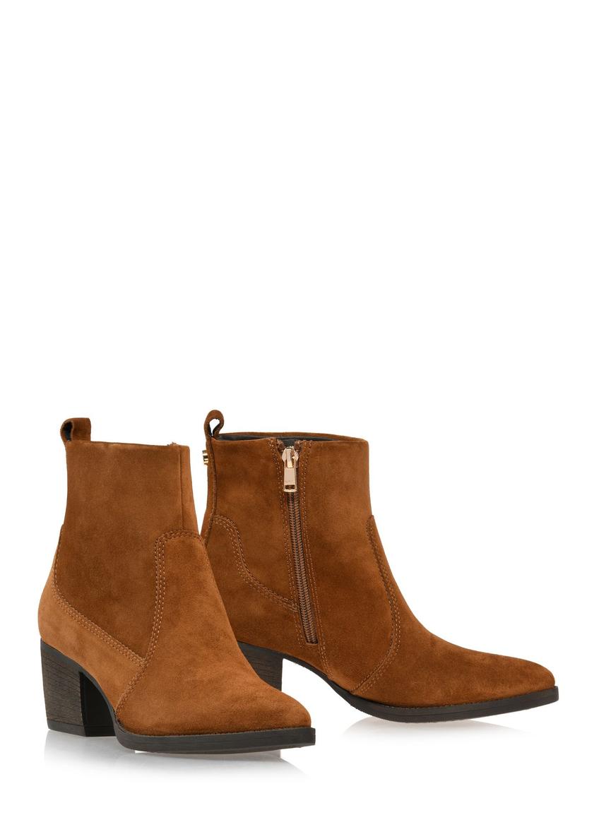 Suede women's ankle boots in cognac color BUTYD-1005-87(Z24)