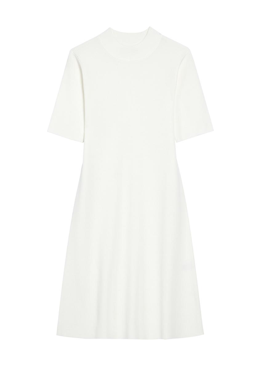 Kremowa sukienka damska SUKDT-0243-12(Z25), widok produktu z przodu na białym tle.