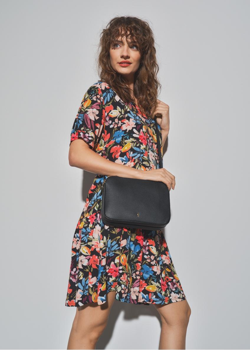 Mała czarna torebka damska TOREC-0205B-99(W23)