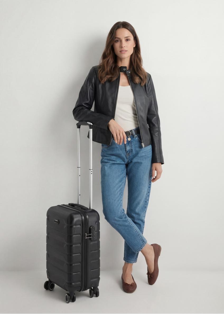 Walizka mała na kółkach WALAB-0067-99-19(W25)