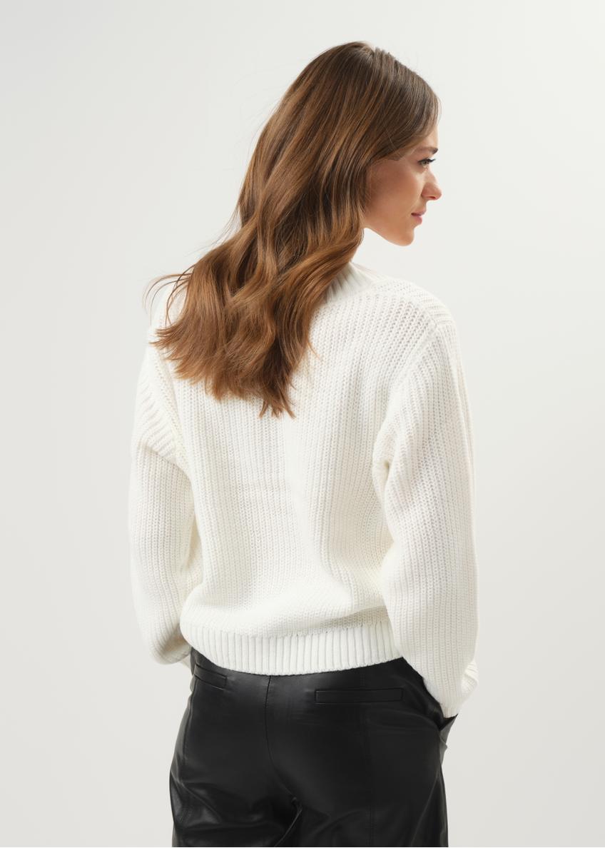 Kremowy sweter dekolt V damski SWEDT-0162-12(Z23)
