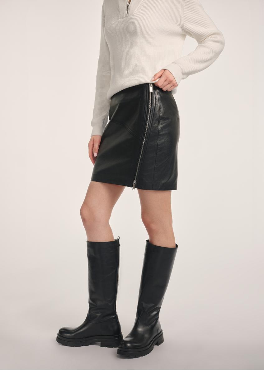 Czarna skórzana spódnica mini SPCDS-0079-3206(Z25)
