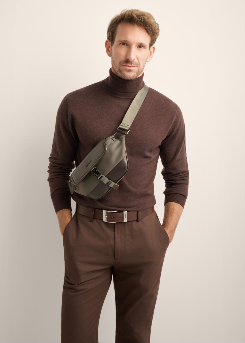 Męska torba na ramię w kolorze khaki TORMN-0438-8B(Z26)