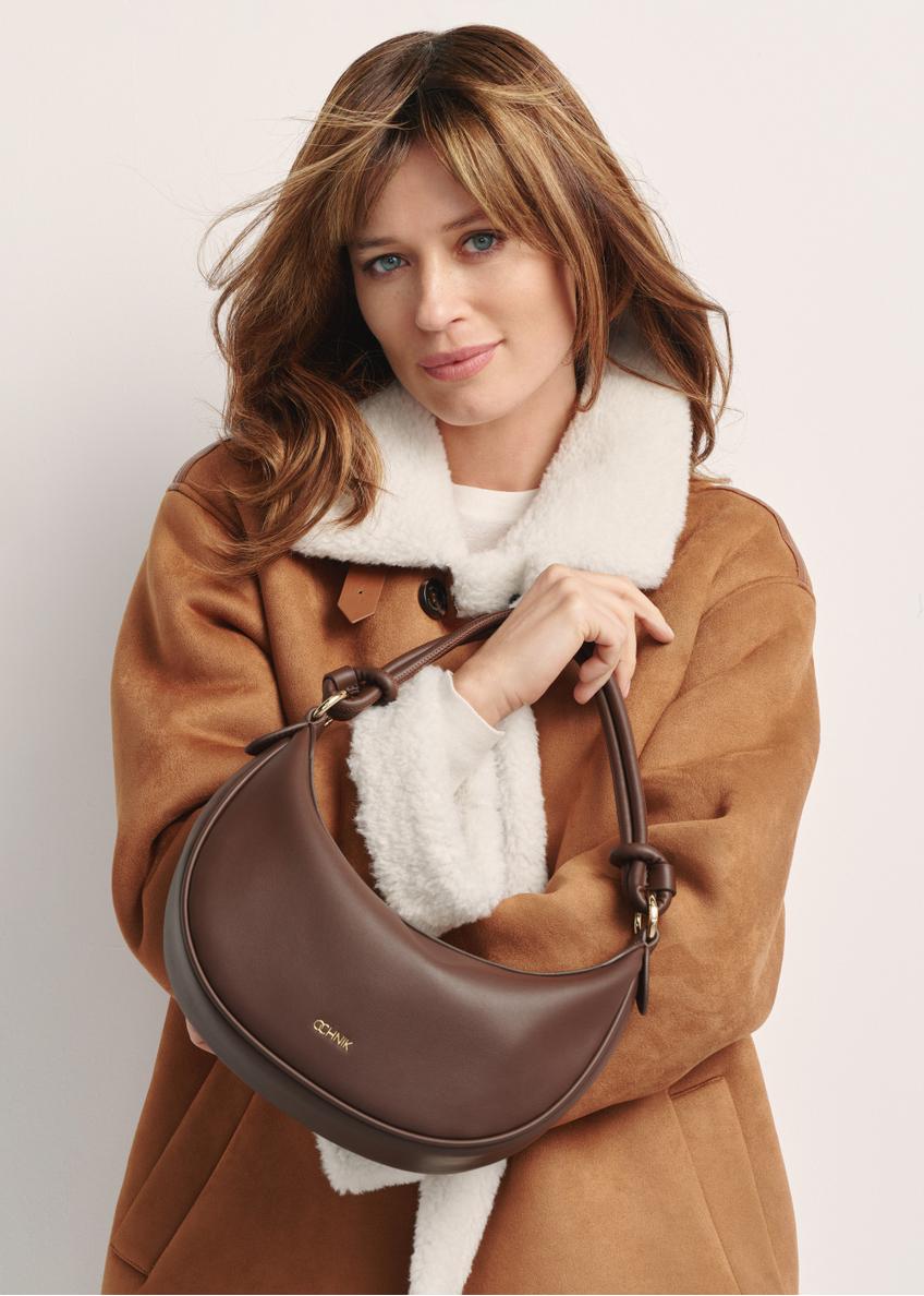 Brązowa mała torebka damska hobo TOREC-1097-89(Z25)