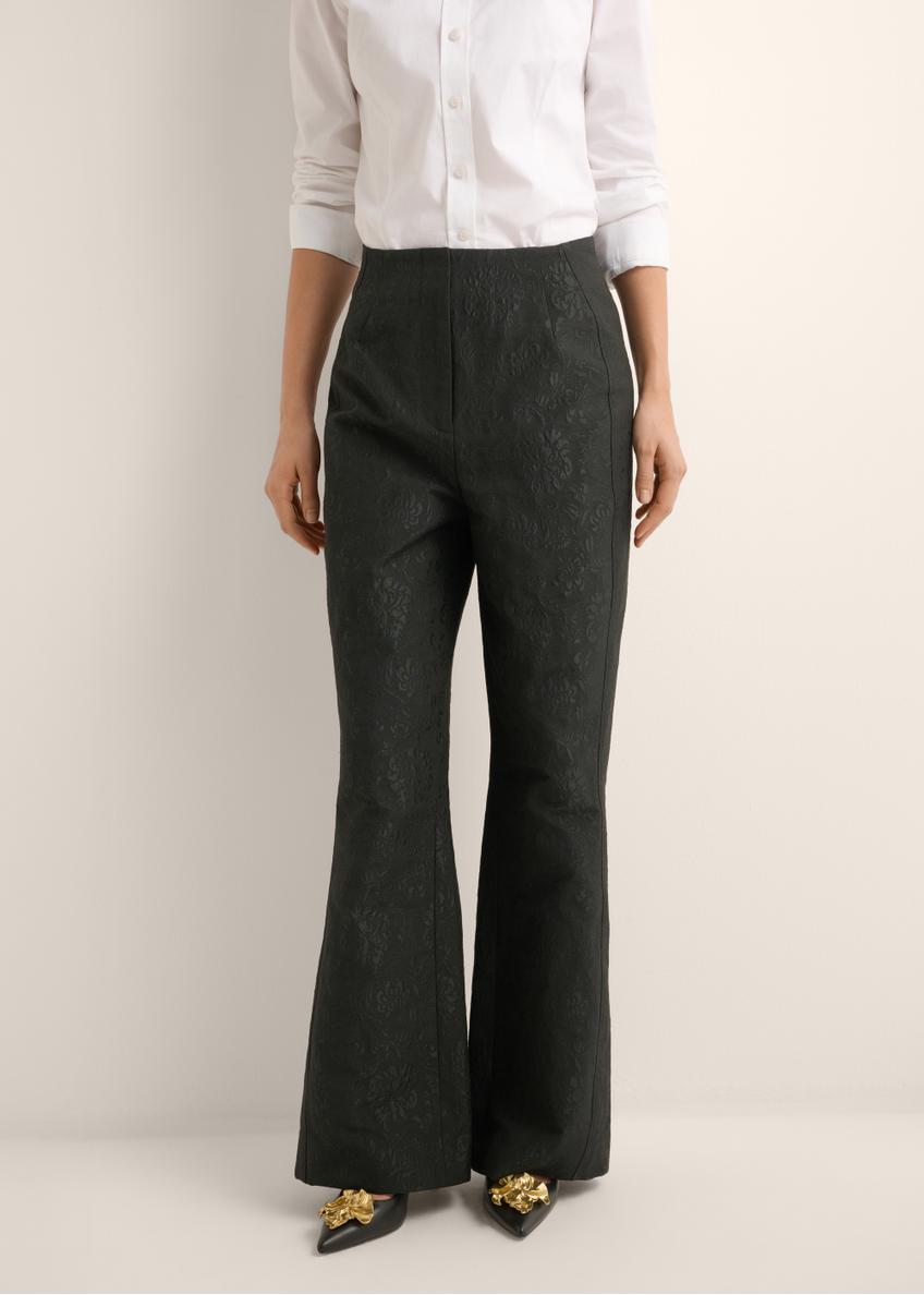 Czarne spodnie wide leg w kwiaty SPODT-0127-99(Z26)