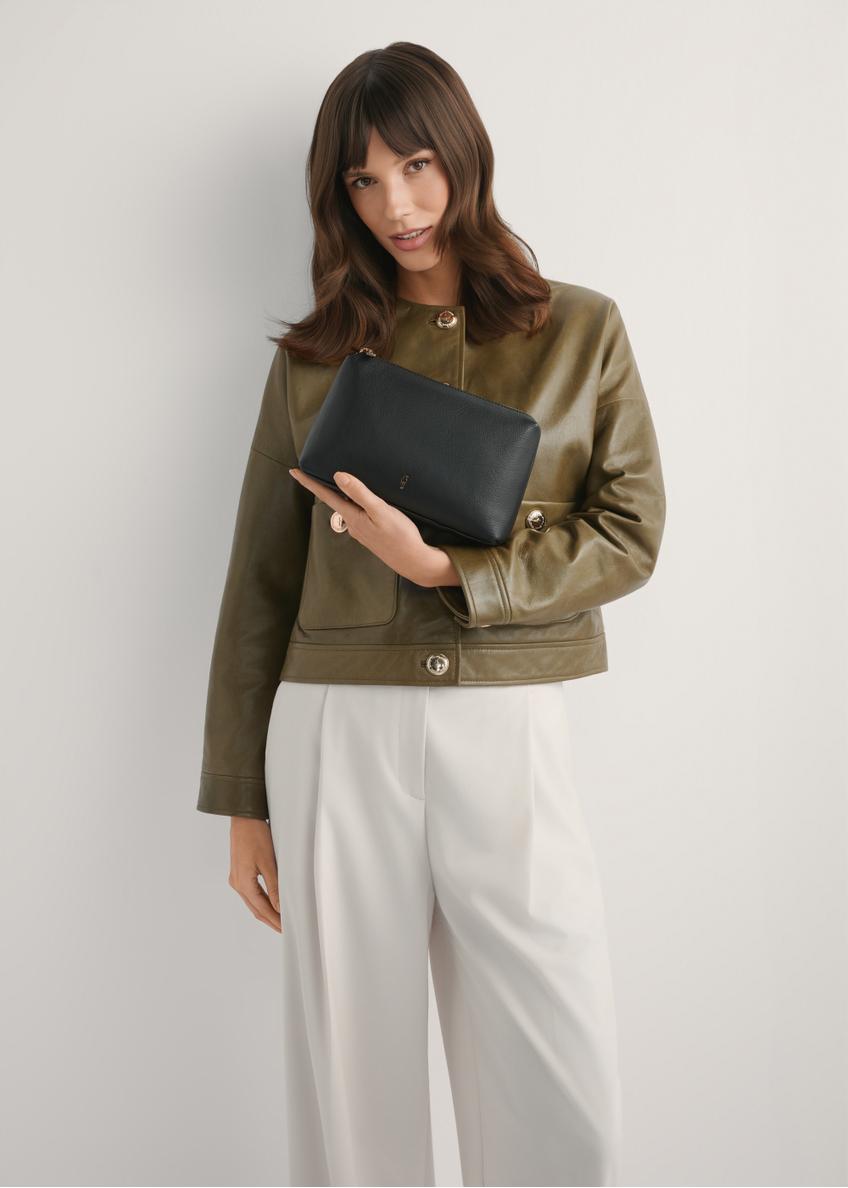 Czarna skórzana kosmetyczka damska TORES-1229-99(W26)