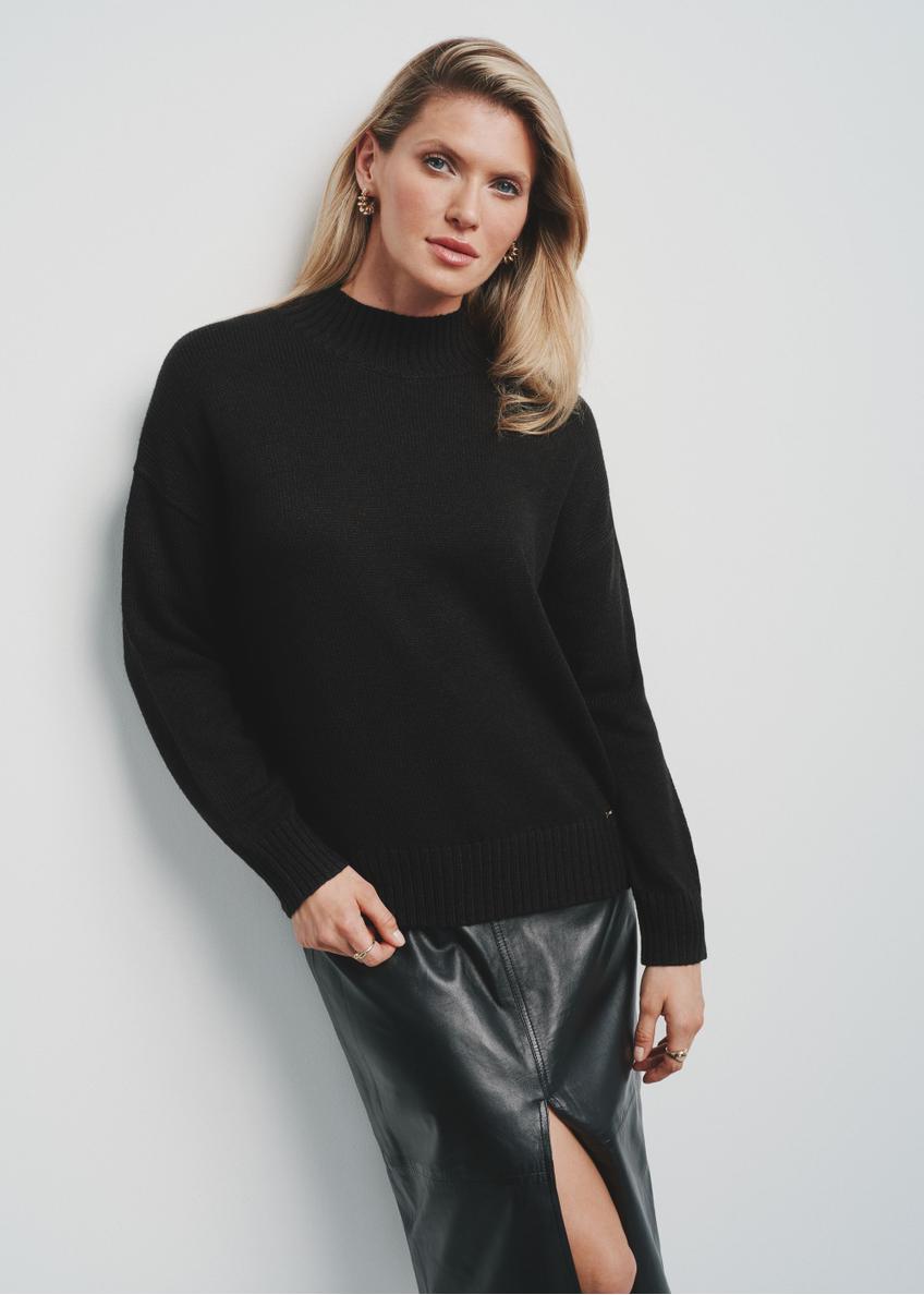 Black classic women's sweater SWEDT-0186-99(Z24)