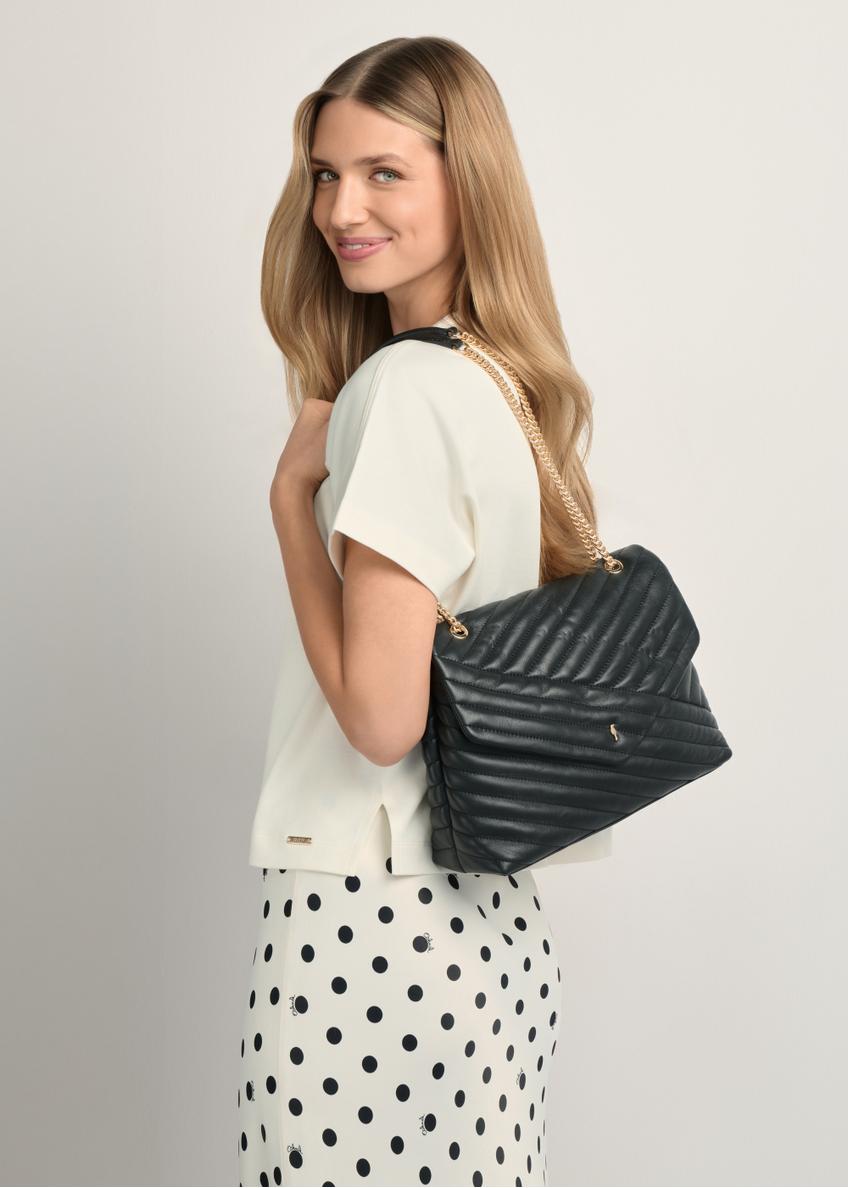 Czarna skórzana torebka damska z pikowaniem TORES-1286-99(W26)