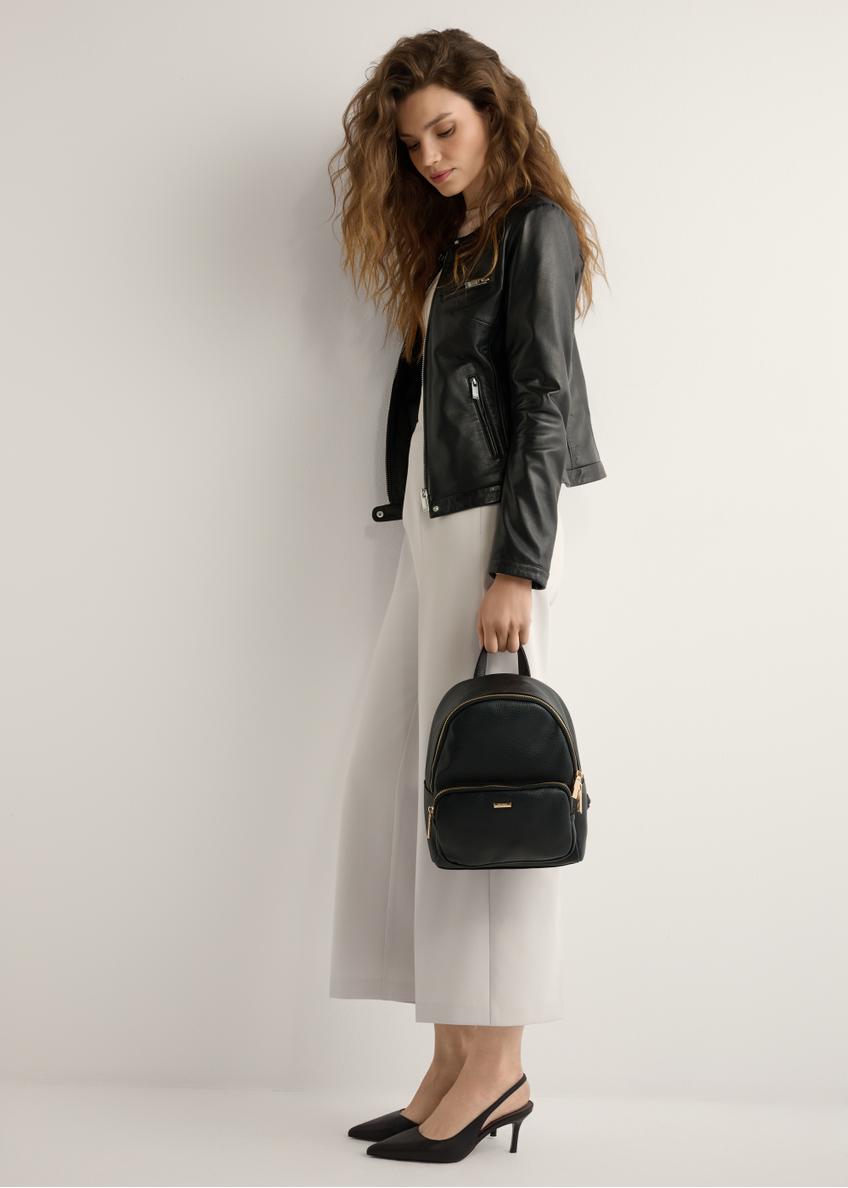 Czarny plecak damski z imitacji skóry TOREC-1014-99(W25)