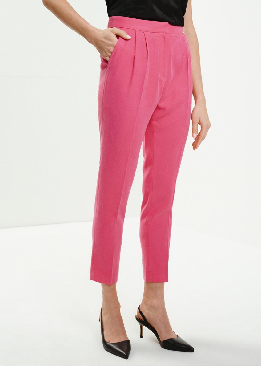 Różowe spodnie damskie w kant SPODT-0091-31(W24)