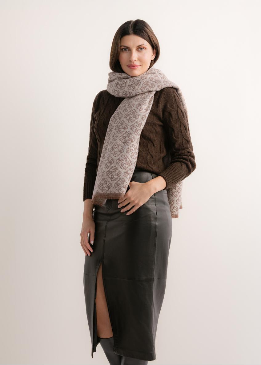 Brązowy szalik damski w monogram SZADT-0130A-1L(Z26)