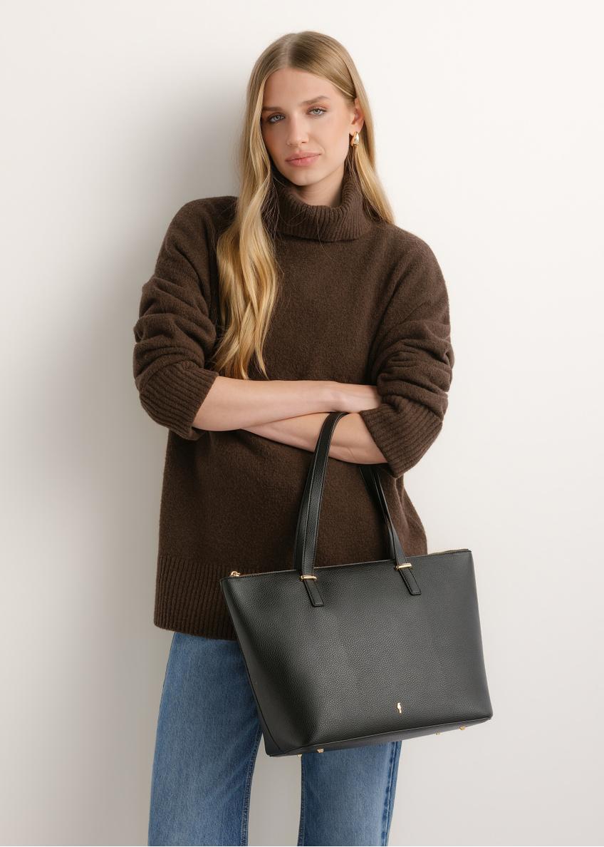 Czarna torebka shopper damska TOREC-0953A-9I(Z26)