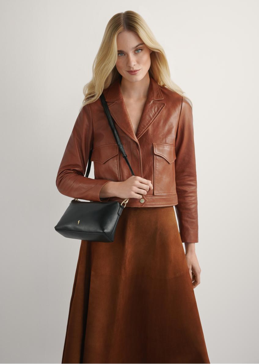 Czarna mała skórzana torebka damska TORES-1241-99(W26)