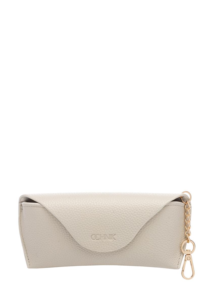 Kremowe etui na okulary POREC-0435-0B(W26), widok produktu z przodu na białym tle.