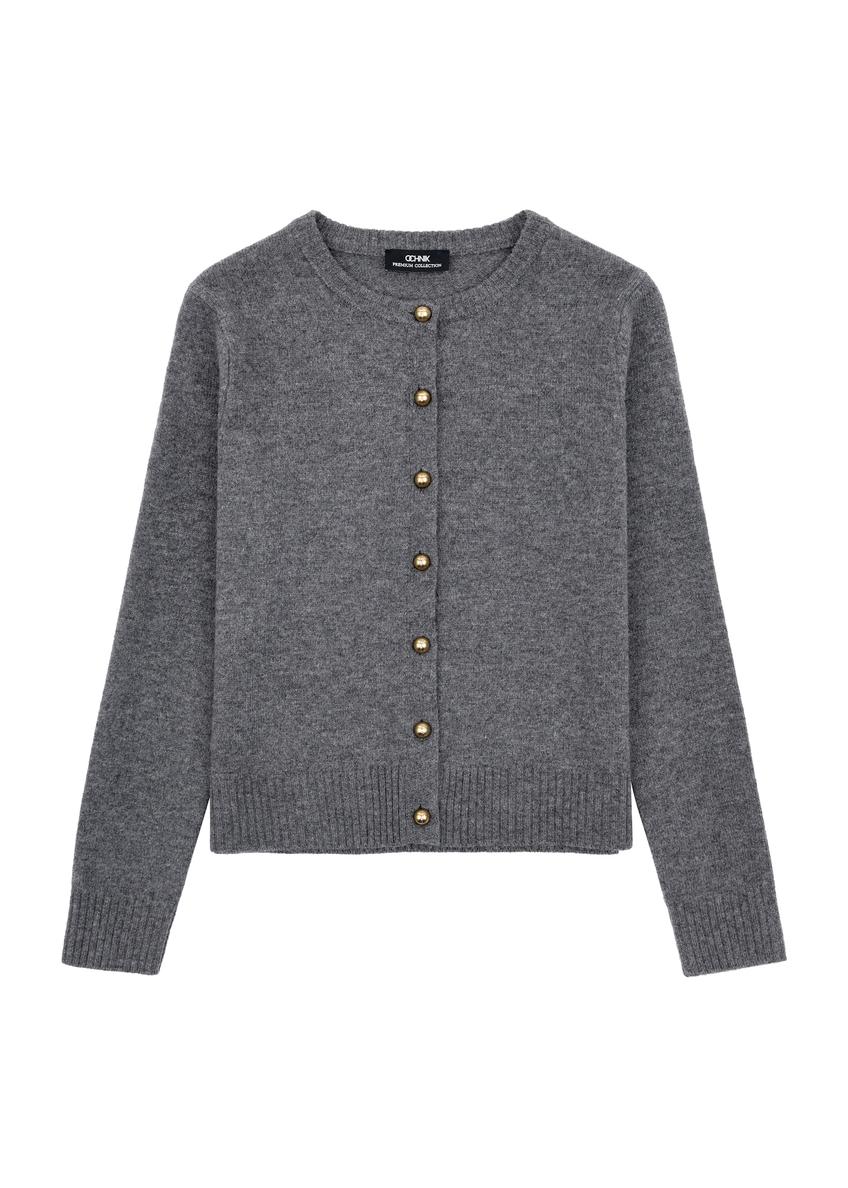 Szary wełniany kardigan damski KARDT-0058-91(Z25), widok produktu z przodu na białym tle.