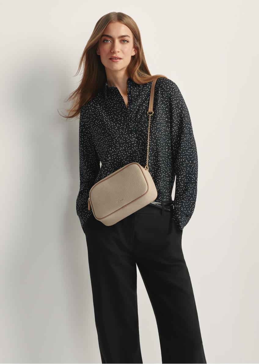 Mała beżowa torebka damska TOREC-1164-1D(W26)