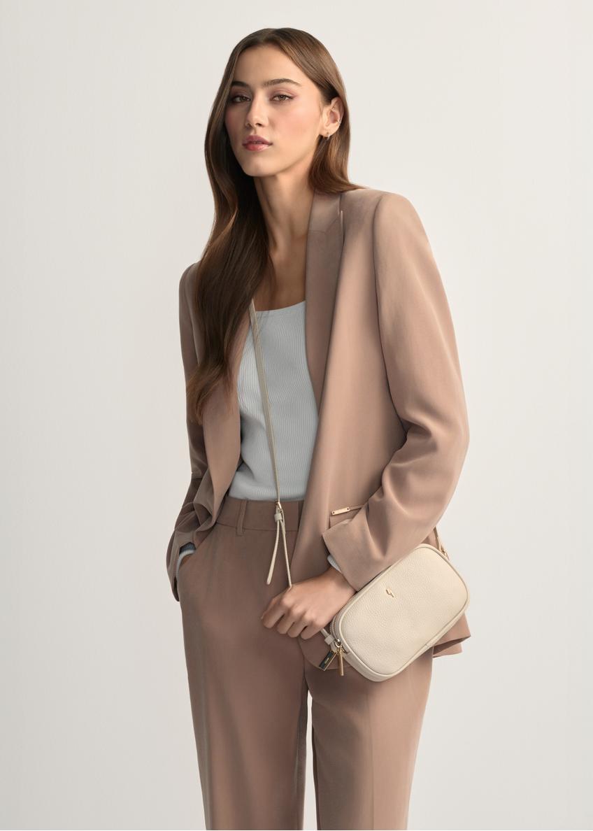 Mała skórzana torebka damska w kolorze kremowym TORES-1152-0B(W26)