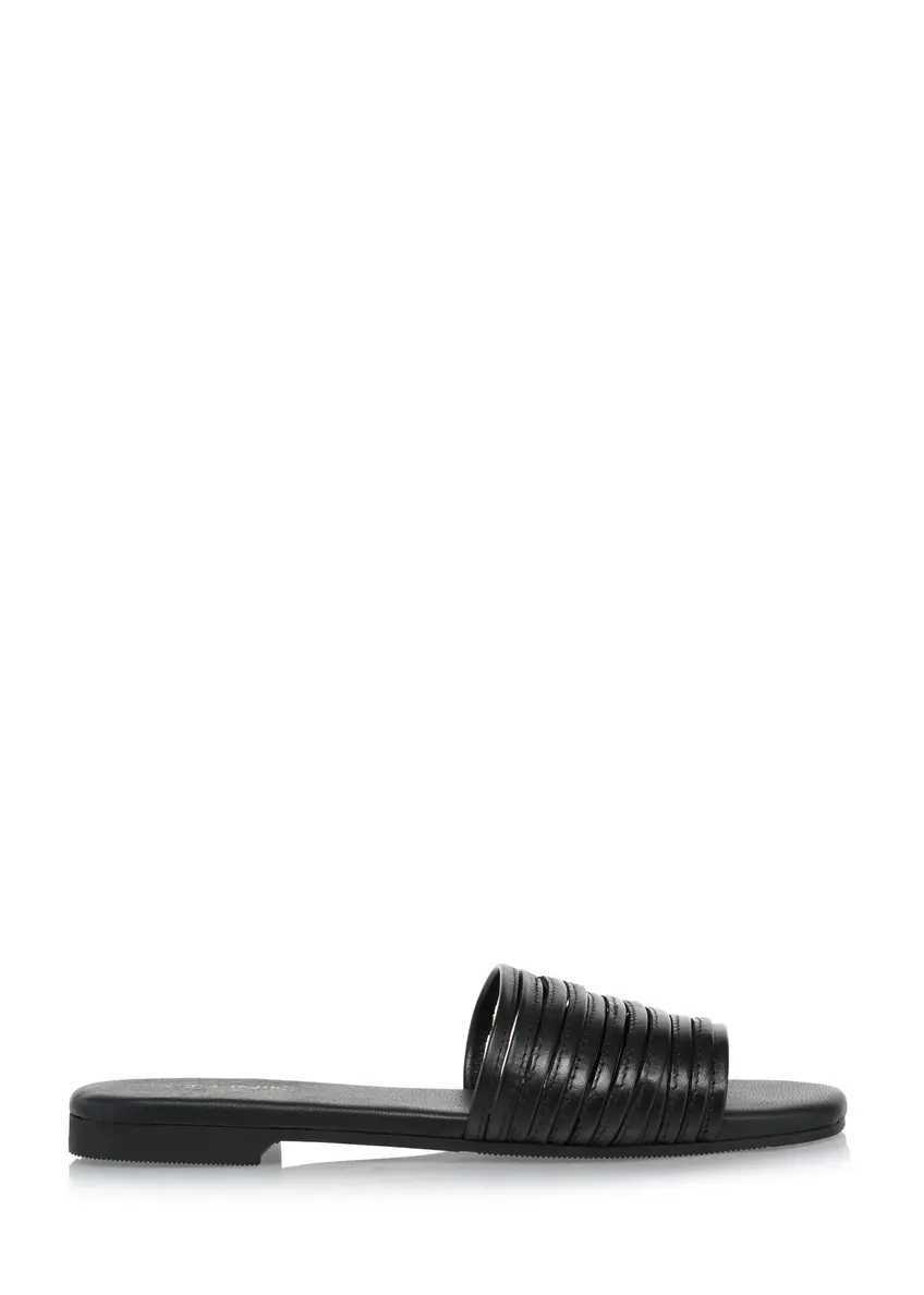 Skórzane czarne klapki damskie BUTYD-1048-99(W24)