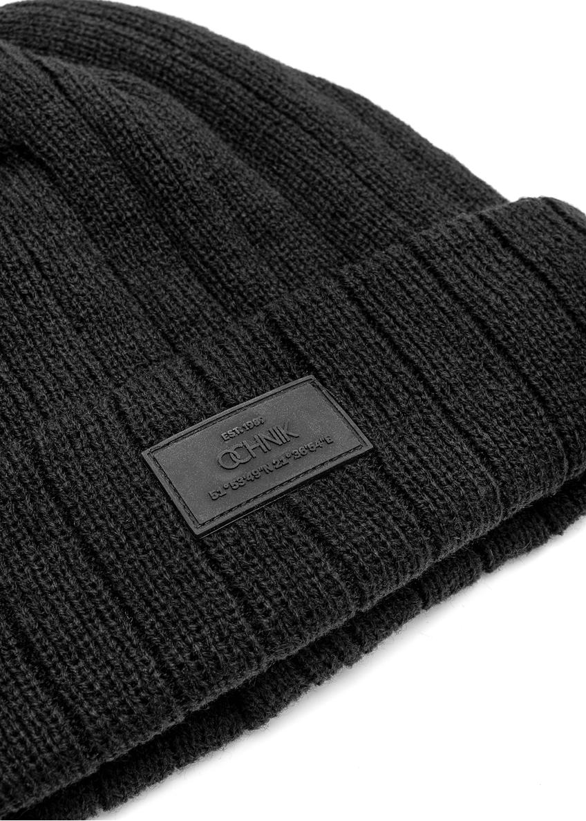 Czarna czapka męska z wełną CZAMT-0018A-99(Z25)
