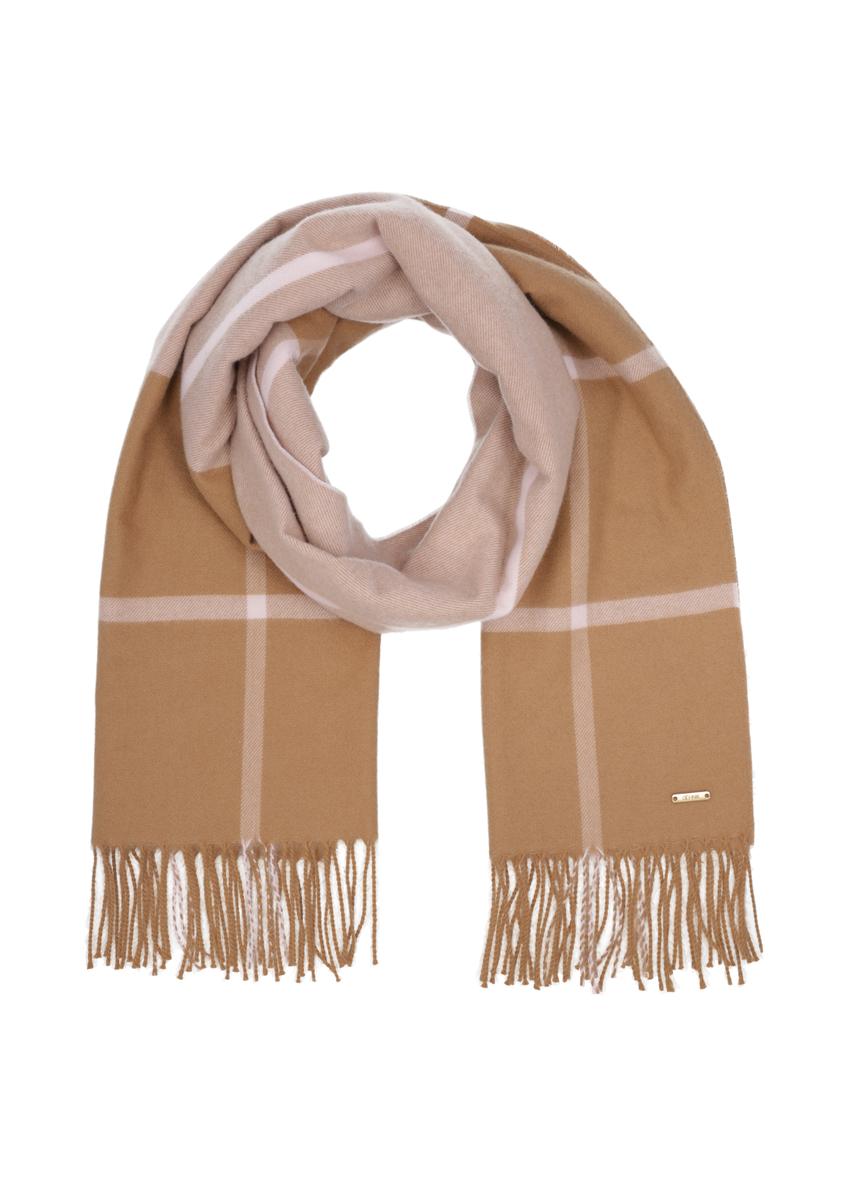 Duży szalik damski w kolorze camel SZADT-0100-1L(Z26), widok produktu z przodu na białym tle.