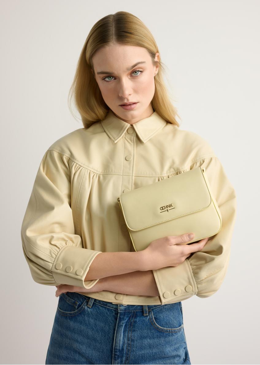 Jasnożółta listonoszka damska z łańcuszkiem TOREC-0767-2A(W26)