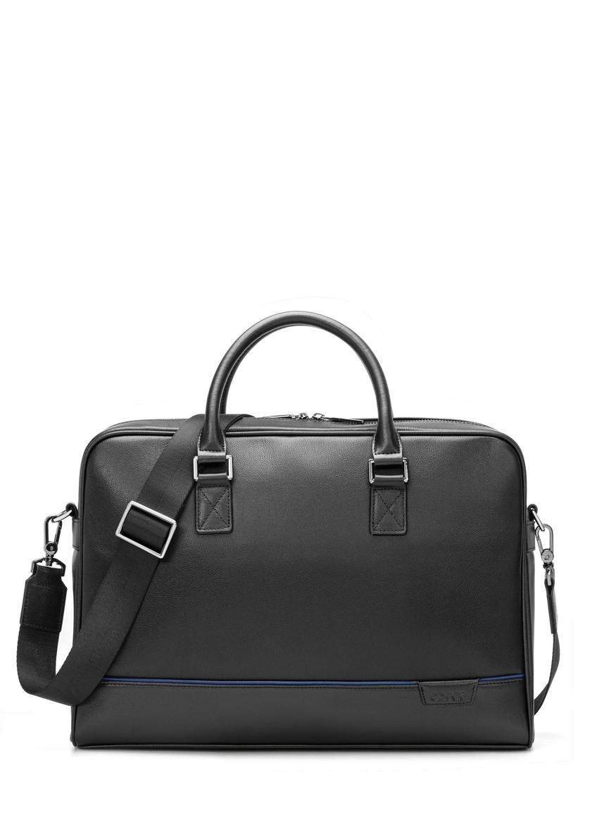 Czarna skórzana torba na laptopa TORMS-0494-99(W26) - widok produktu z przodu, na białym tle. 