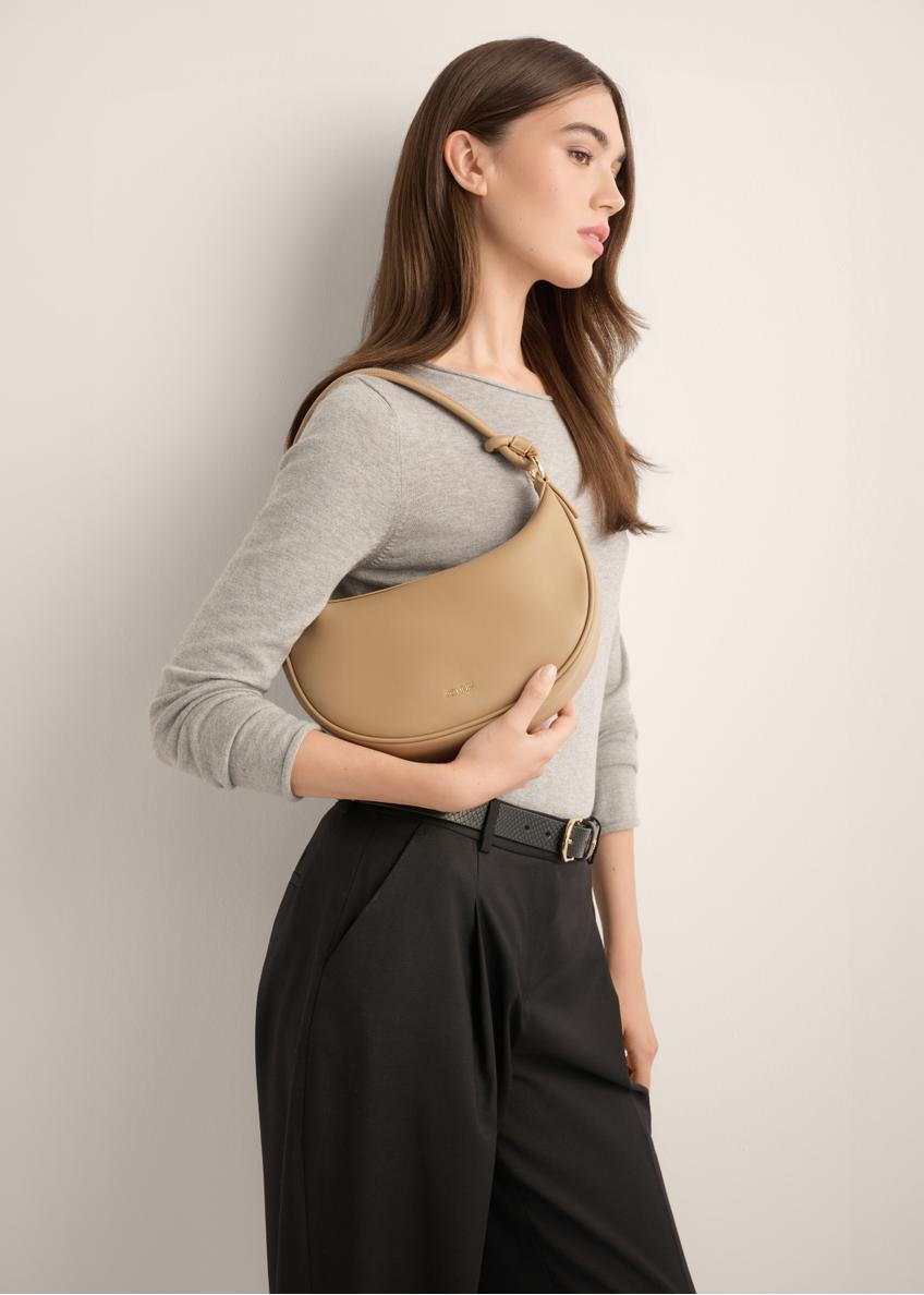 Beżowa mała torebka damska hobo TOREC-1097-1B(Z26)