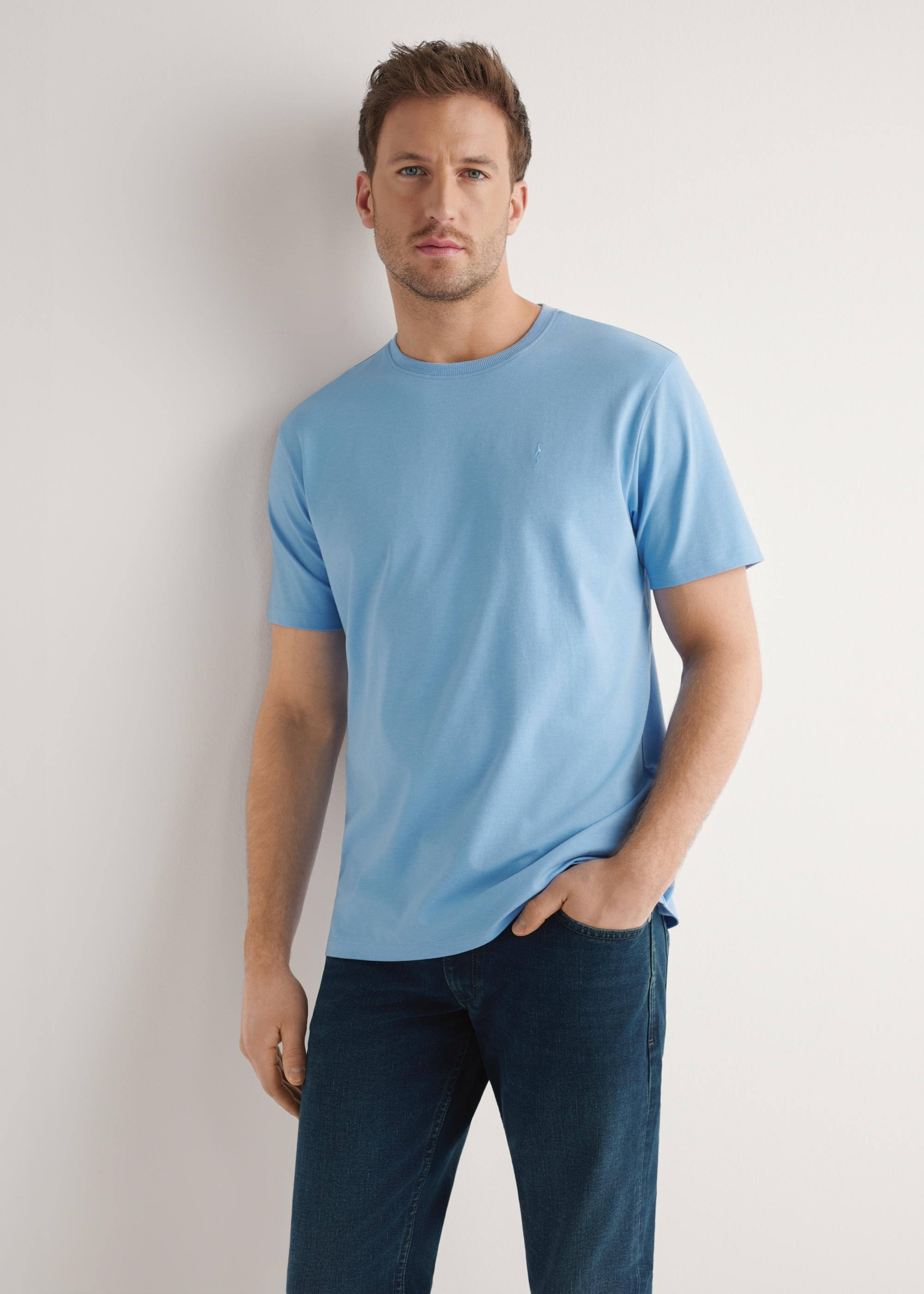 Niebieski T-shirt męski TSHMT-0120-7B(W26)