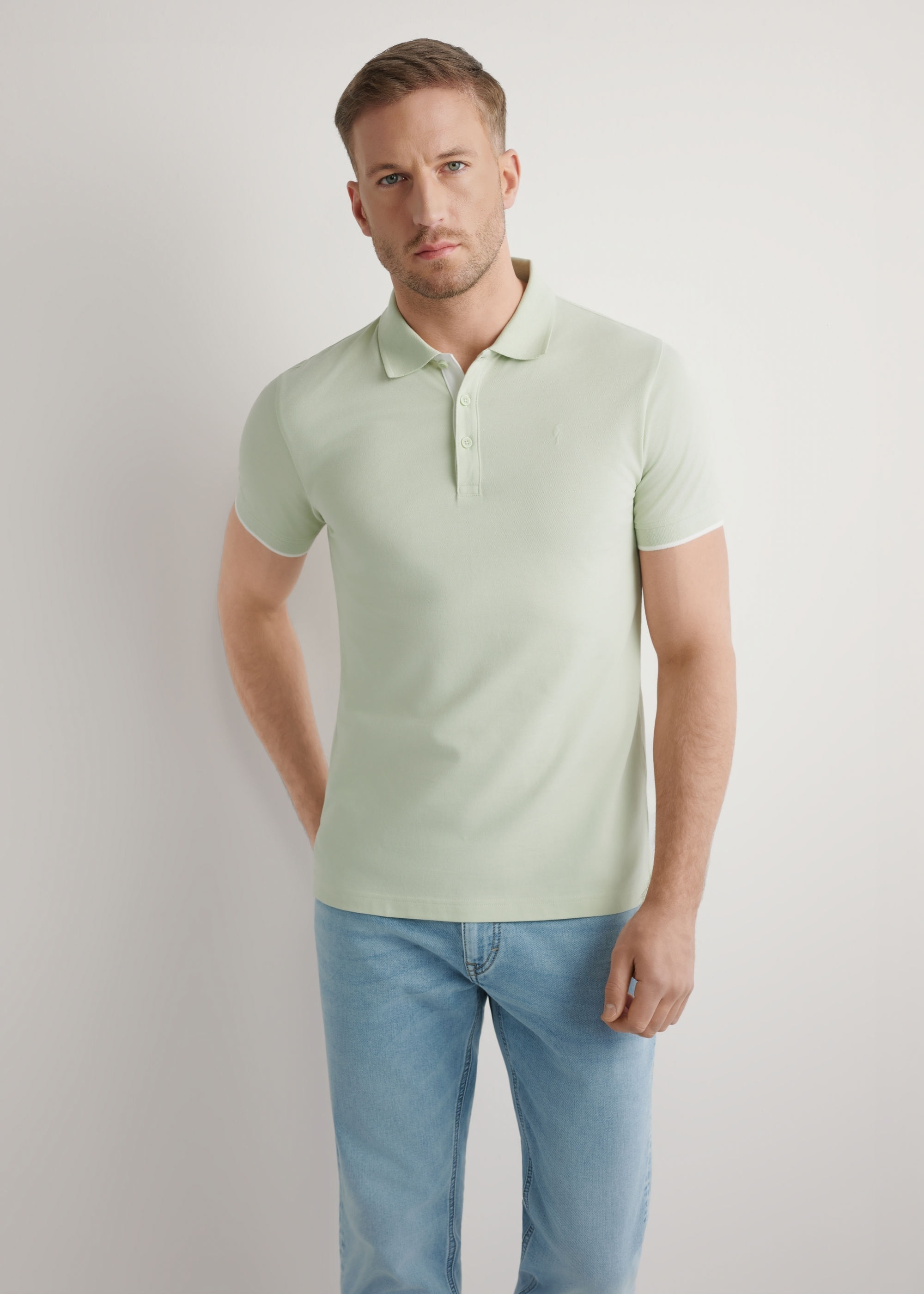 Szałwiowa koszulka polo z bawełny POLMT-0045B-8F(W26)
