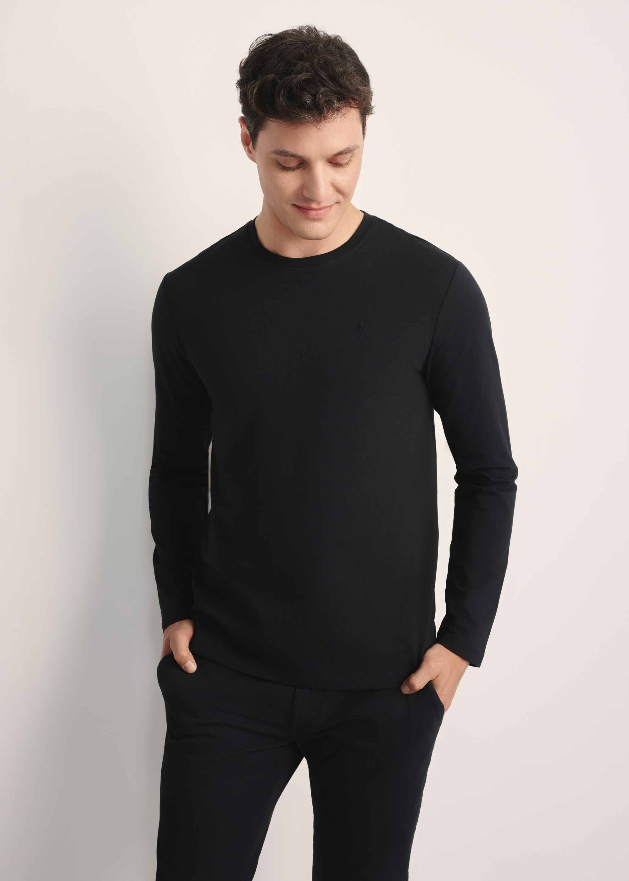 Czarny longsleeve męski LSLMT-0008-99(Z25)