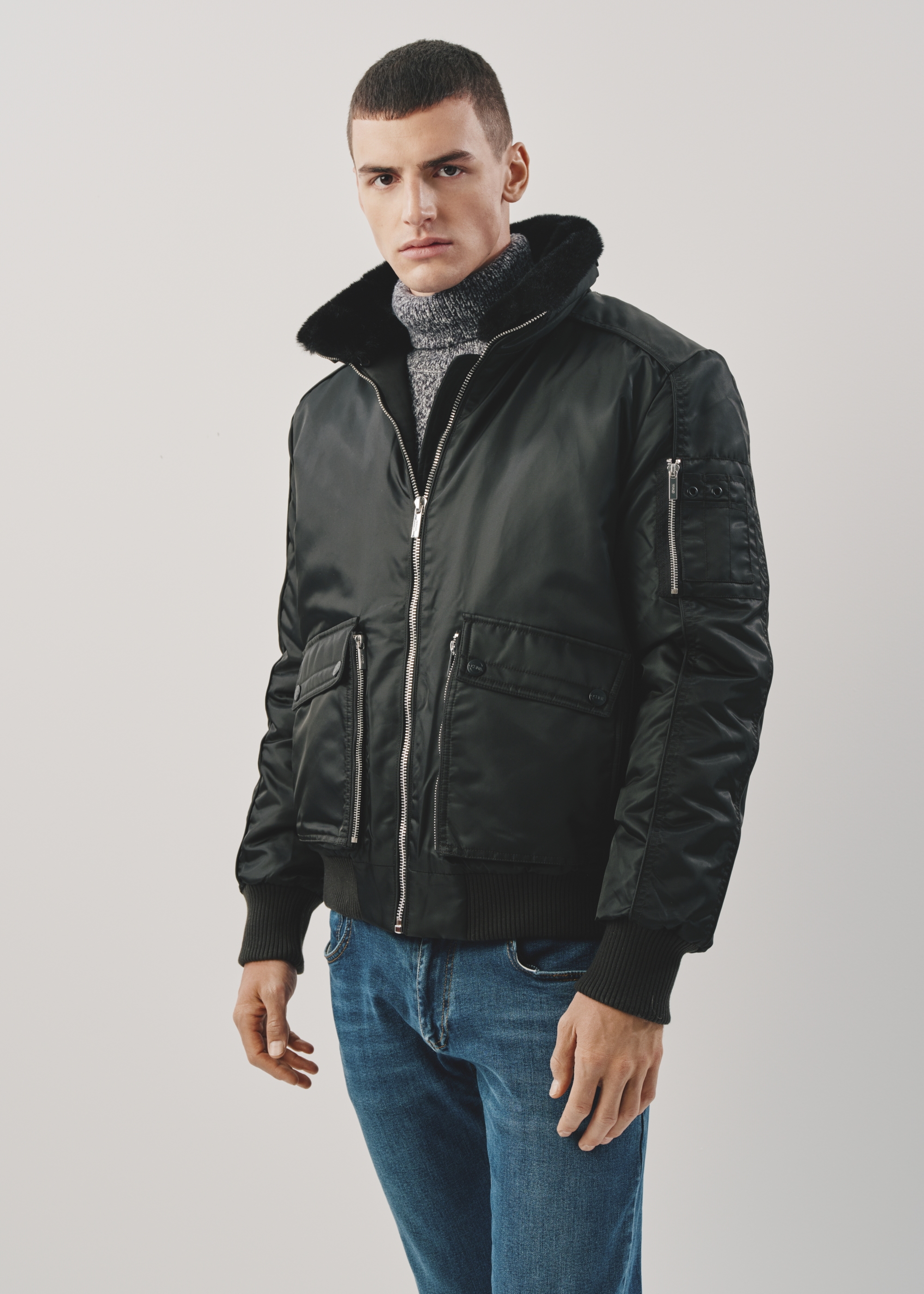 Ciemnozielona ocieplana pilotka męska KURMT-0282-54(Z23) | OCHNIK